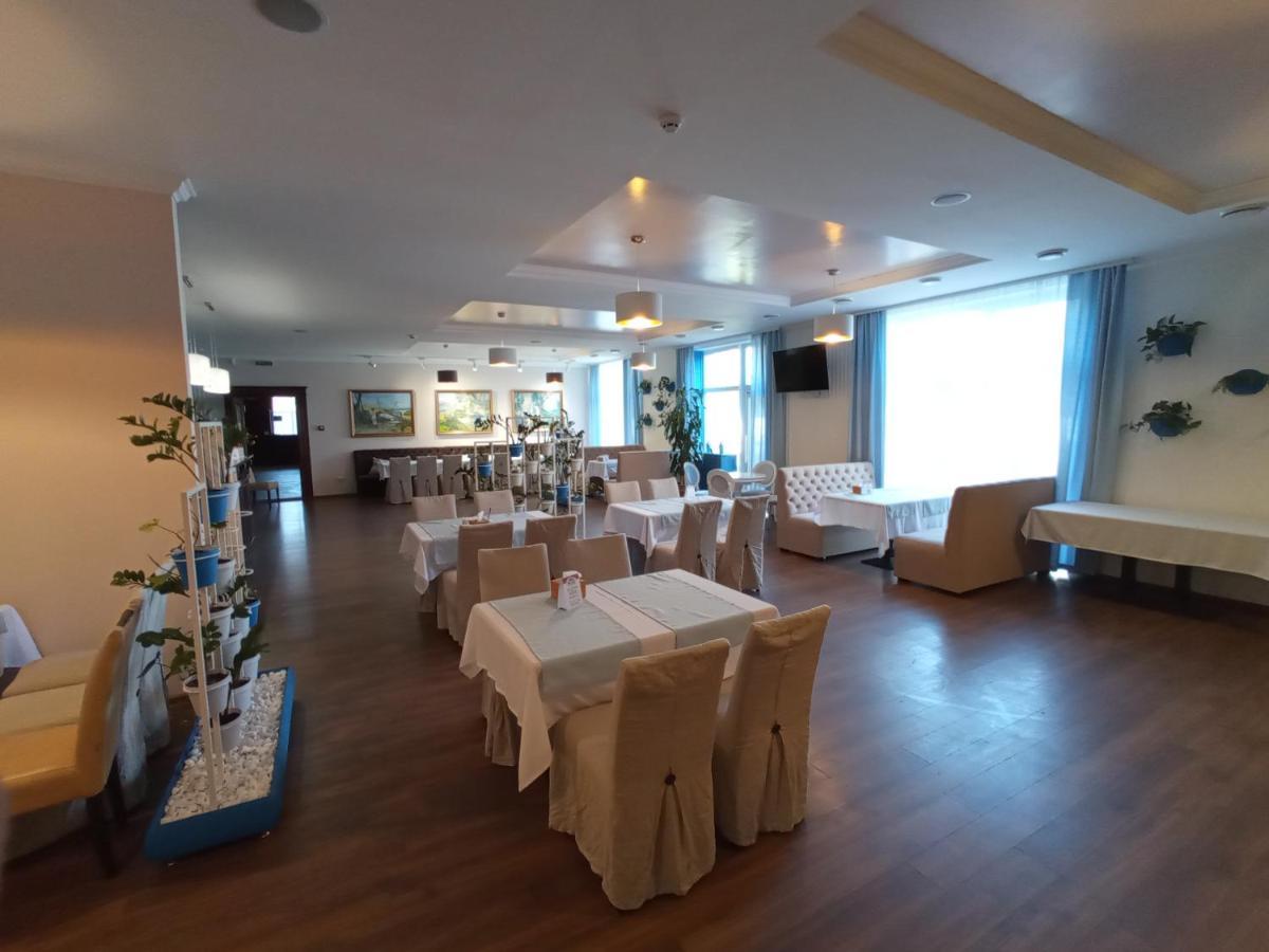 Орк "Блісс" Hotel Rivne Exterior foto