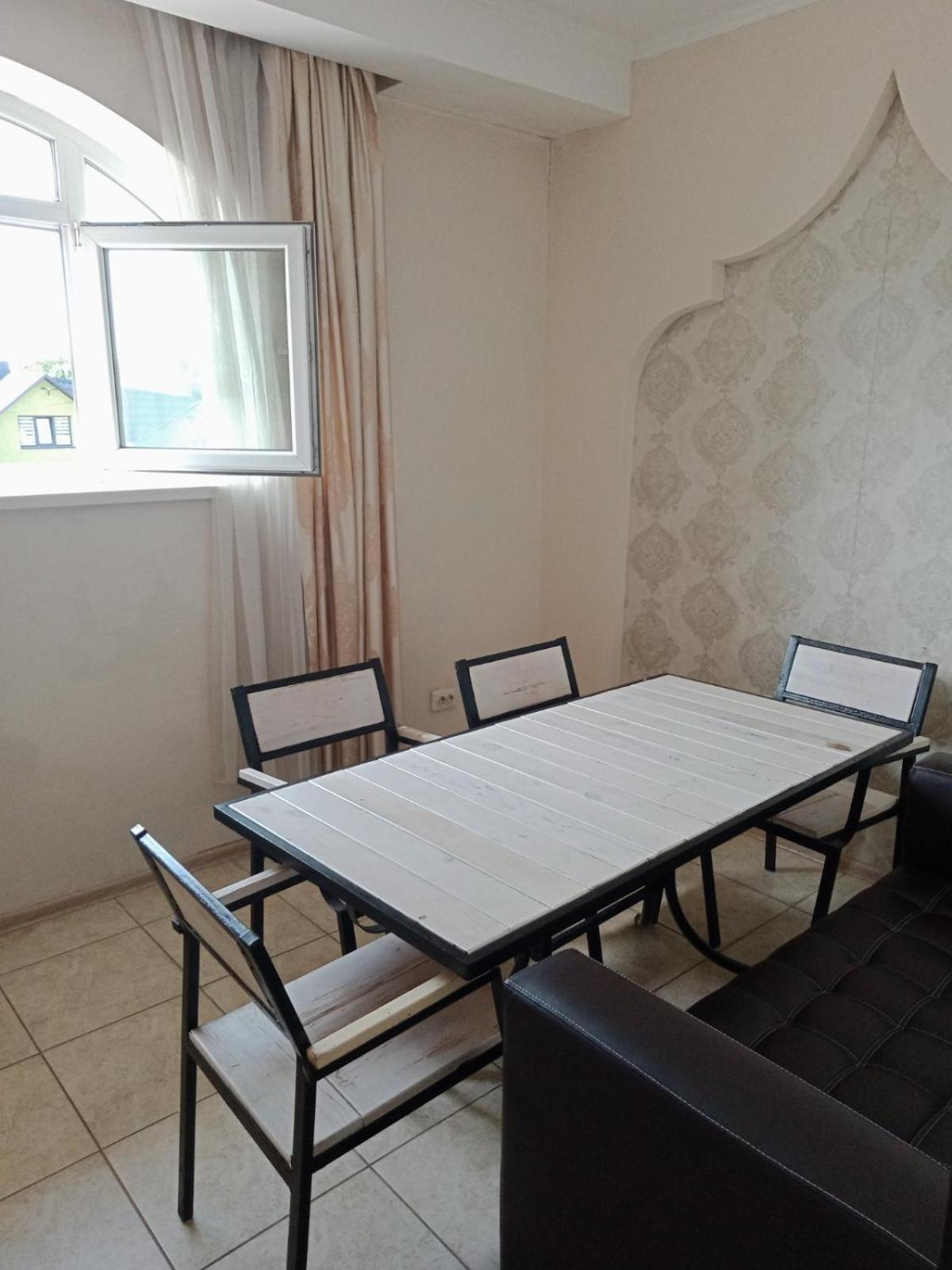 Орк "Блісс" Hotel Rivne Exterior foto